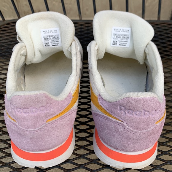 Women’s Reebok Classics - Picture 11 of 13